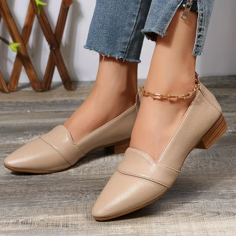 Alannah - Scarpe a Punta Con Tacco Basso - Image 2