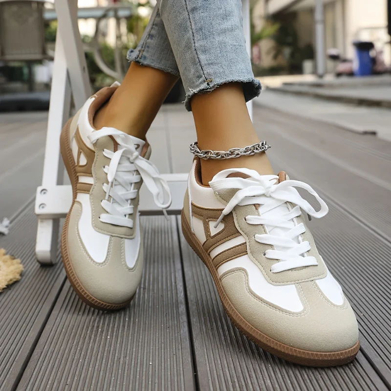 Ariadni - Scarpe Da Ginnastica Eleganti E Confortanti - Image 2