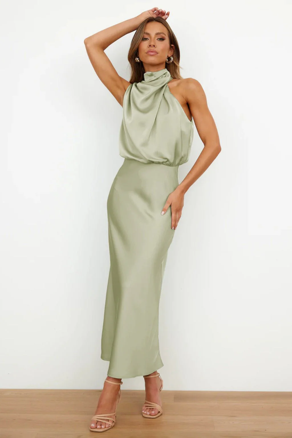 Aukje - Elegante Abito Lungo Senza Maniche In Raso - Image 4