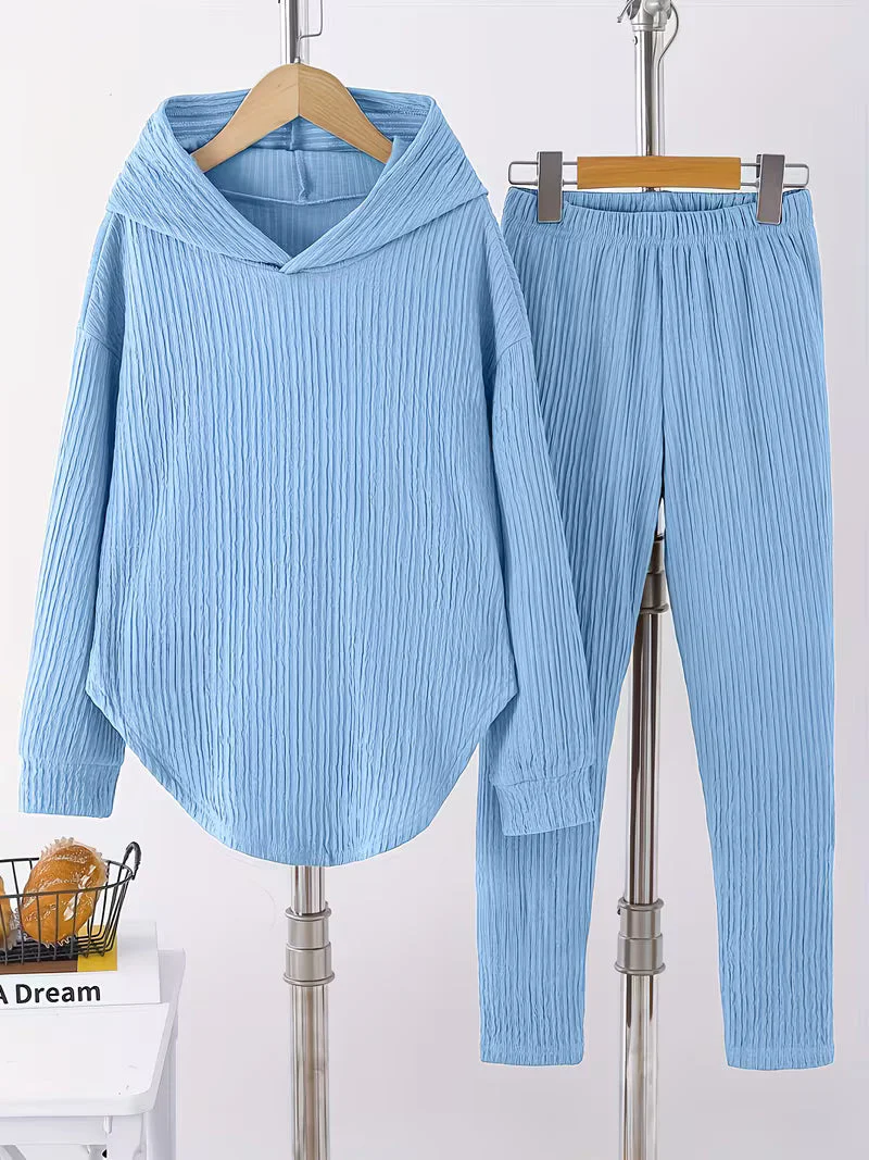 Berenika - Top Casuale Con Cappuccio e Leggings - Image 6