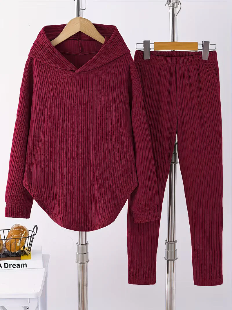 Berenika - Top Casuale Con Cappuccio e Leggings - Image 7