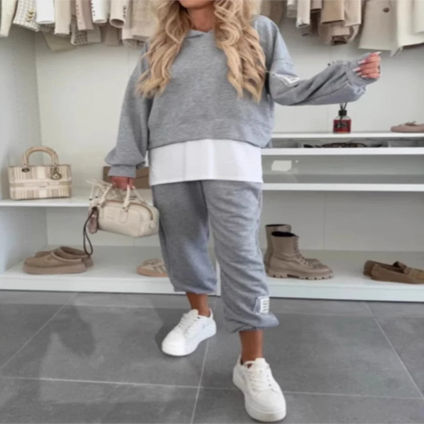 Bronie - Felpa Oversize Con Cappuccio e Pantaloni Jogger - Image 4