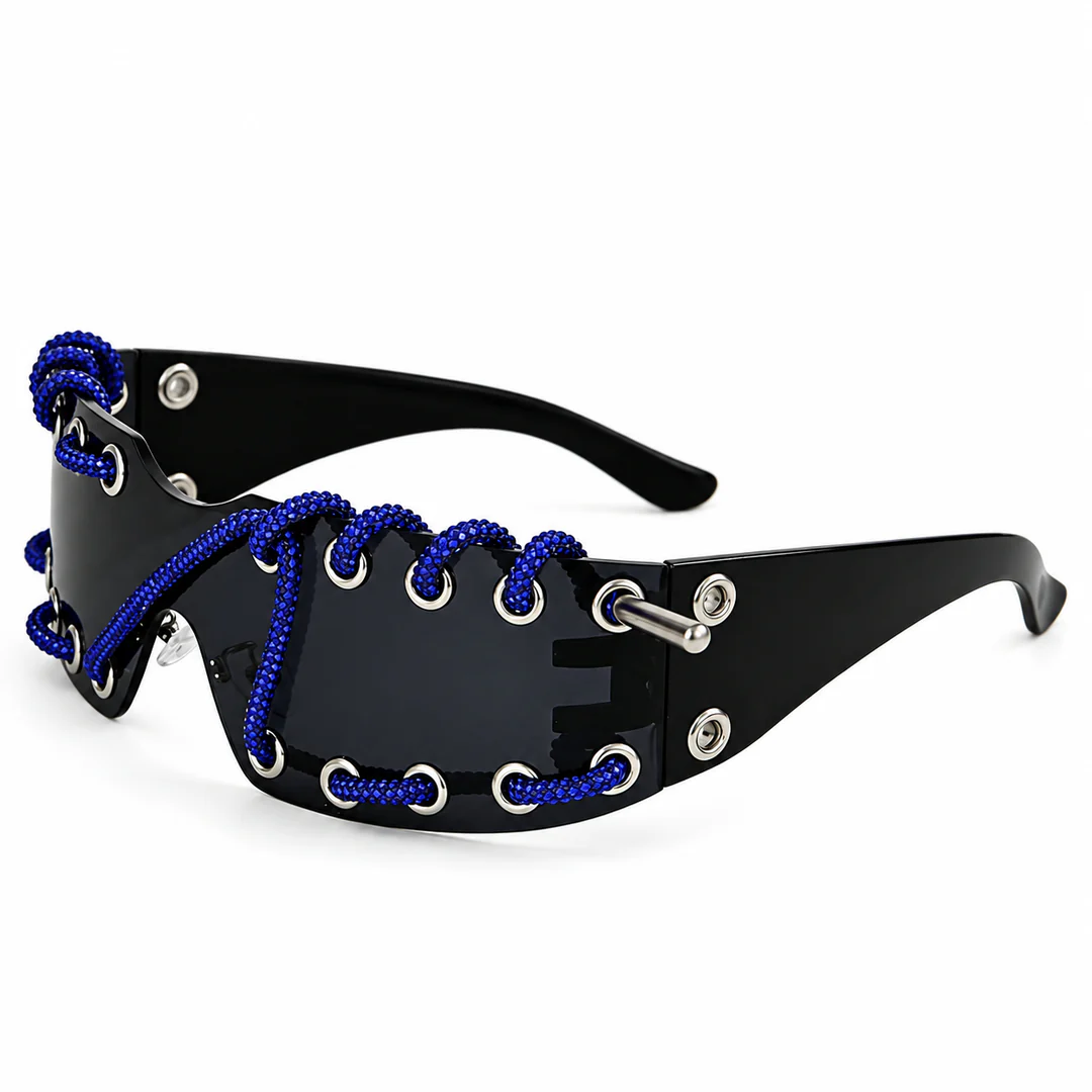 ChainShade - Occhiali Da Sole Alla Moda Con Lenti Borchiate - Image 4