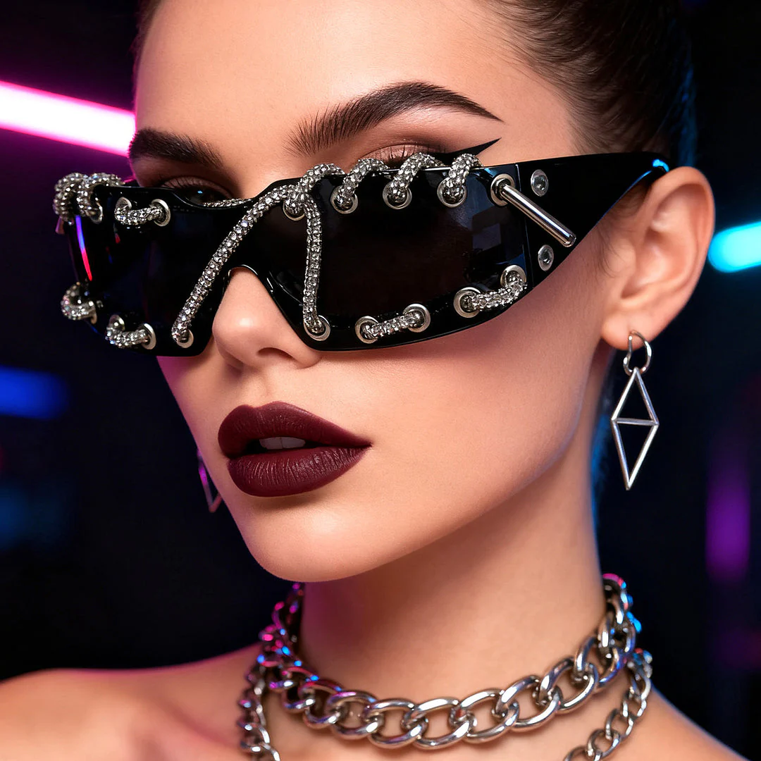 ChainShade - Occhiali Da Sole Alla Moda Con Lenti Borchiate - Image 8