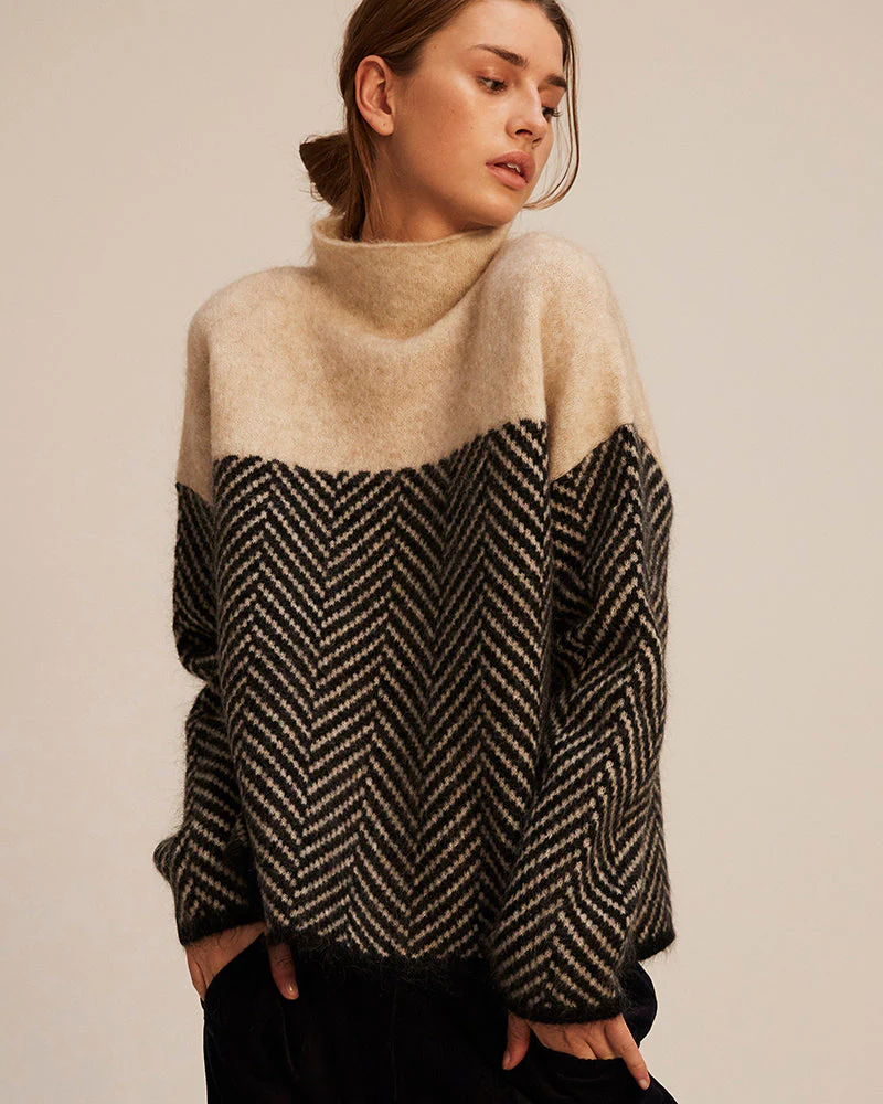 Dietlind – Maglione a Collo Alto - Image 4