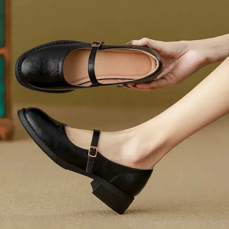 Donia - Comode Scarpe in Pelle Con Cinturino - Image 2