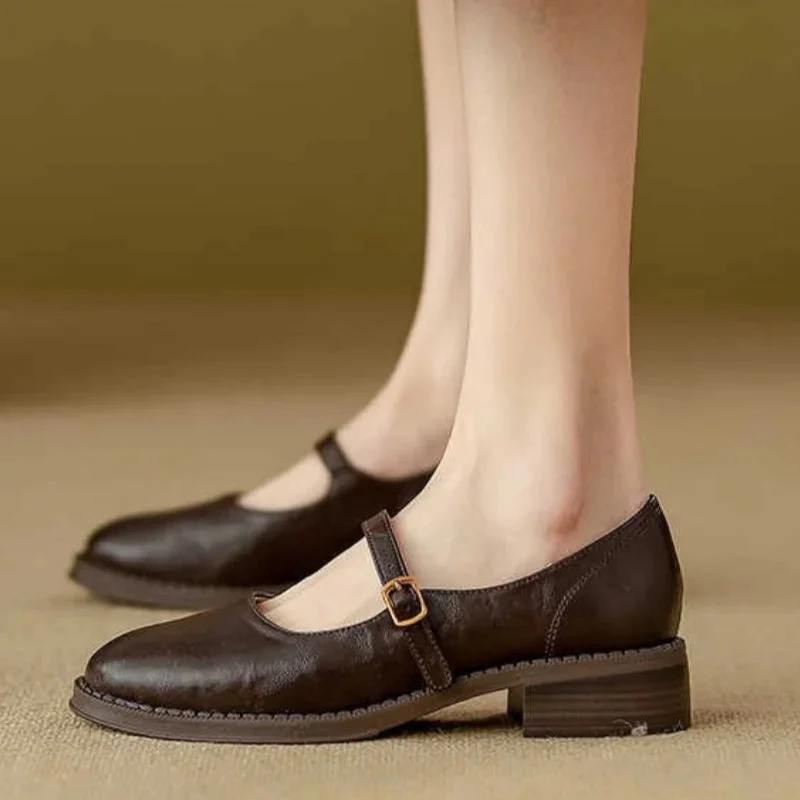 Donia - Comode Scarpe in Pelle Con Cinturino - Image 4