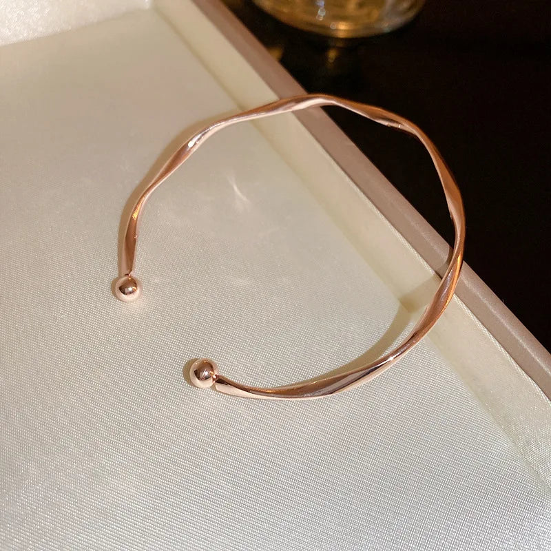Elara - Bracciale Elegante Con Intreccio - Image 6