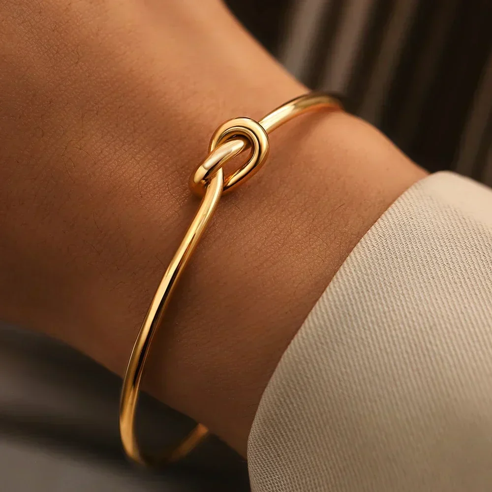 Elin – Bracciale Con Nodo Caratteristico