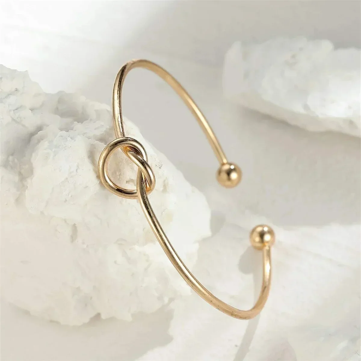 Elin – Bracciale Con Nodo Caratteristico - Image 5