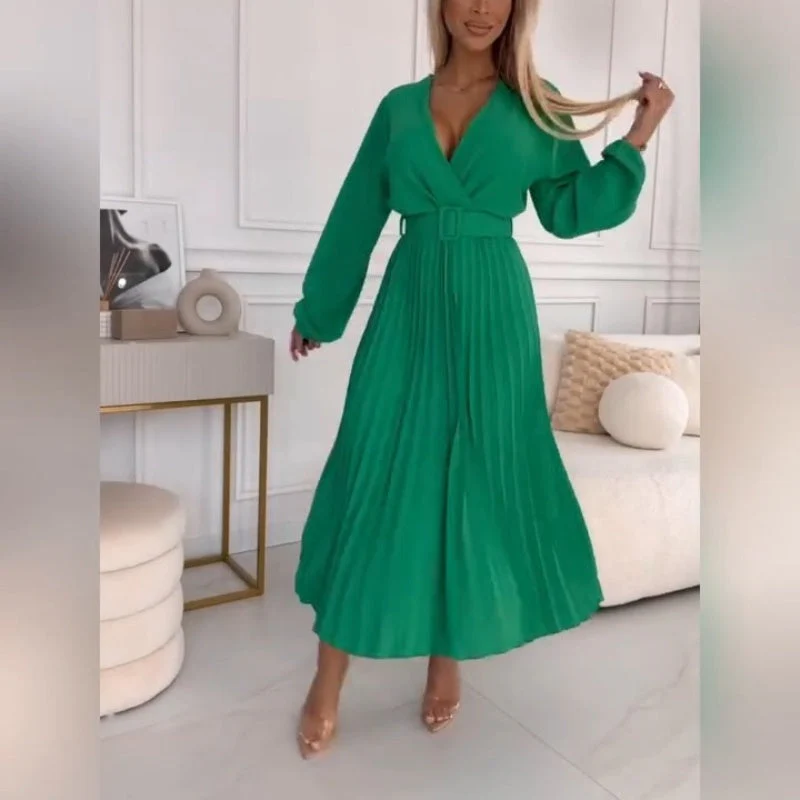 Elza - Elegante Abito Midi a Pieghe - Image 2