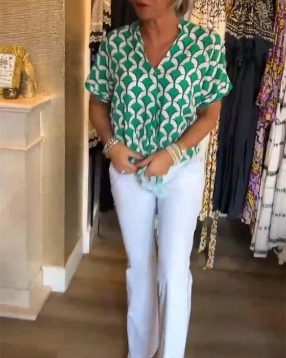 Emilya - Top Casual con Scollo a V e Stampa - Image 3