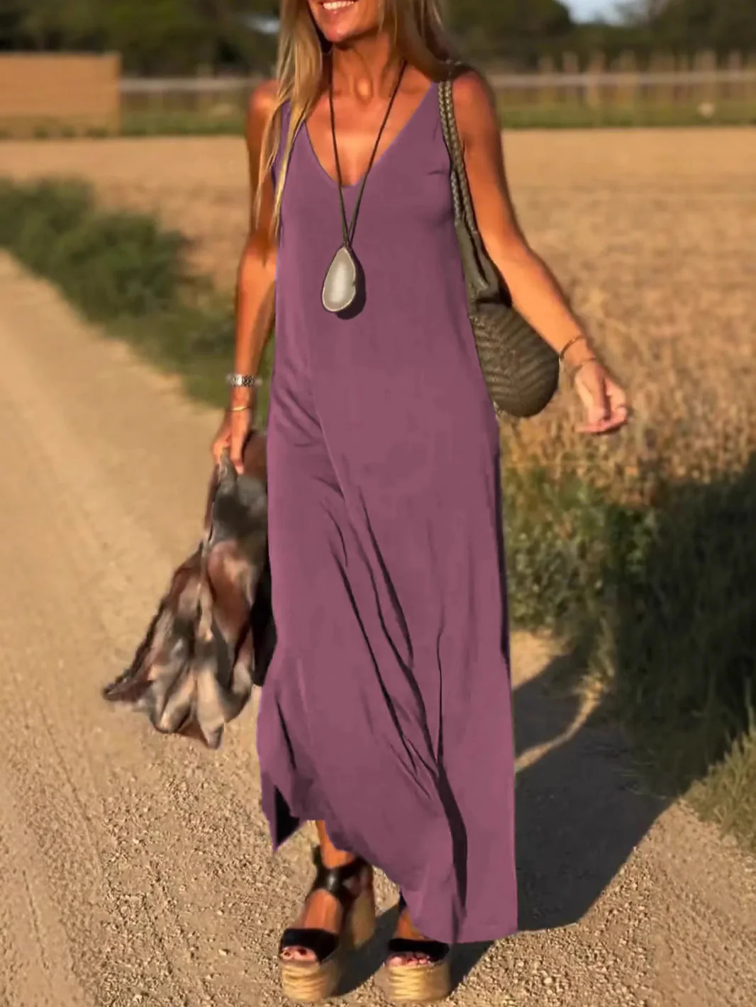 Evelyne - Elegante Abito Lungo Senza Maniche - Image 4