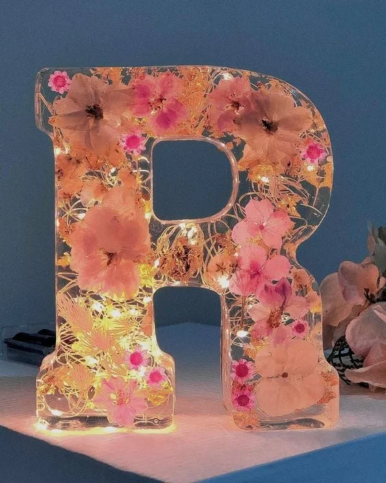 FloraShine - Lampada Da Notte in Resina Con Fiori Fatti a Mano - Image 18