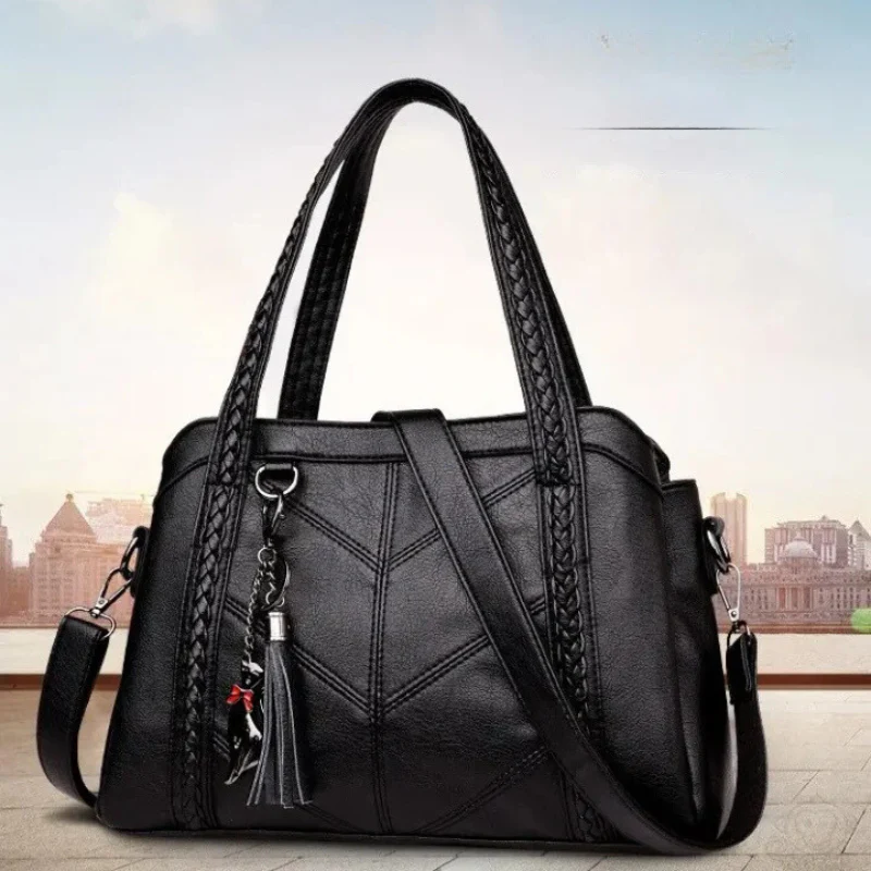 Freja - Borsa a Mano in Pelle di Grande Capienza - Image 2