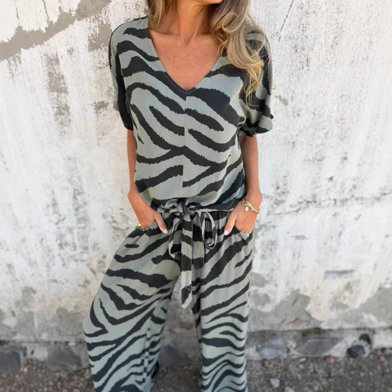 Gilberta - Completo due Pezzi con Top a V e Pantaloni Stampa Zebra
