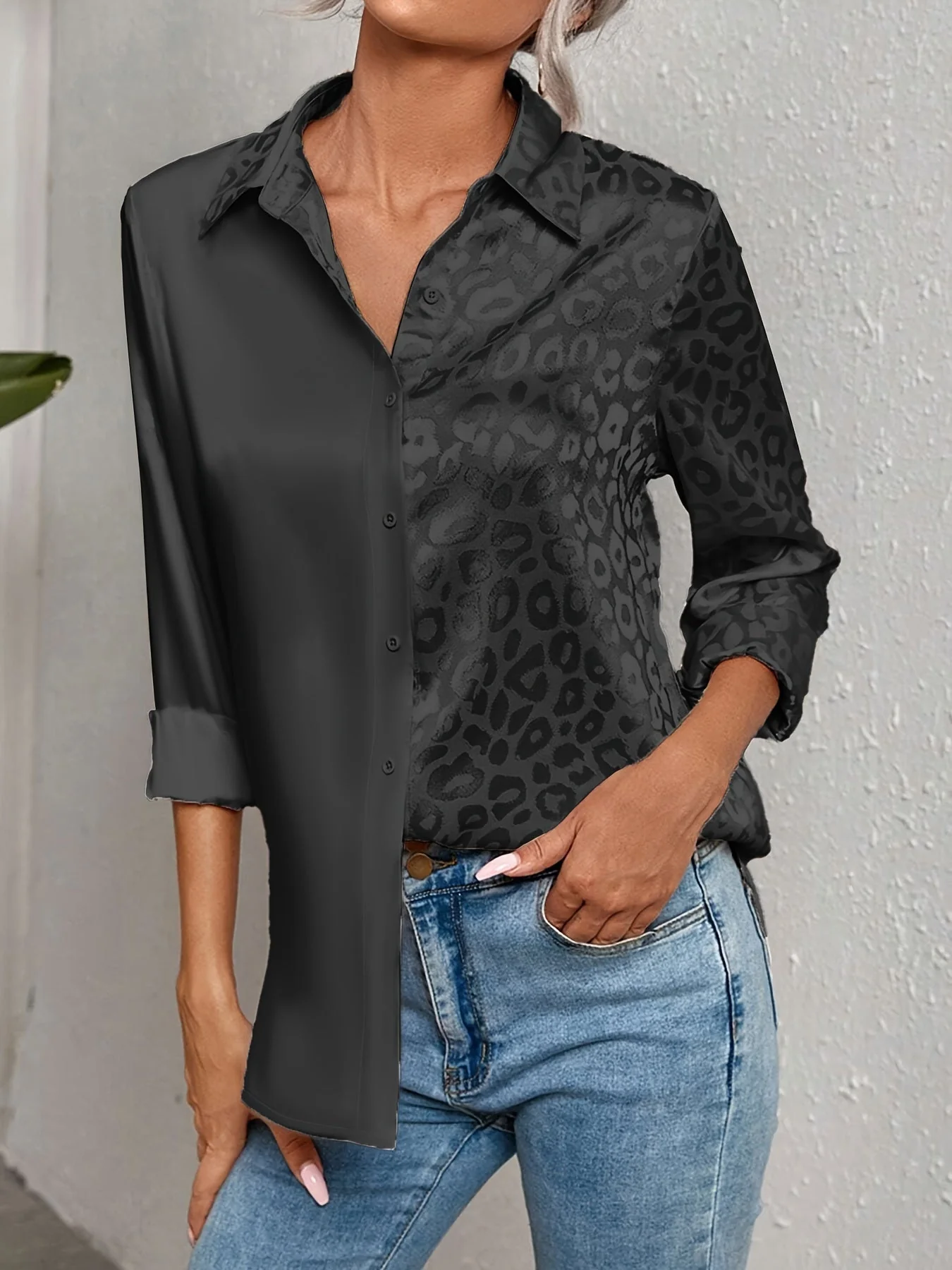 Gwendolyn - Camicia Con Bottoni In Raso Bicolore Con Stampa Leopardata Jacquard - Image 4