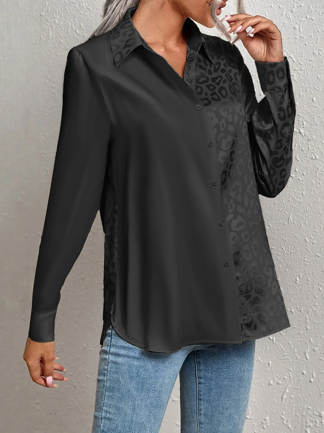 Gwendolyn - Camicia Con Bottoni In Raso Bicolore Con Stampa Leopardata Jacquard - Image 5