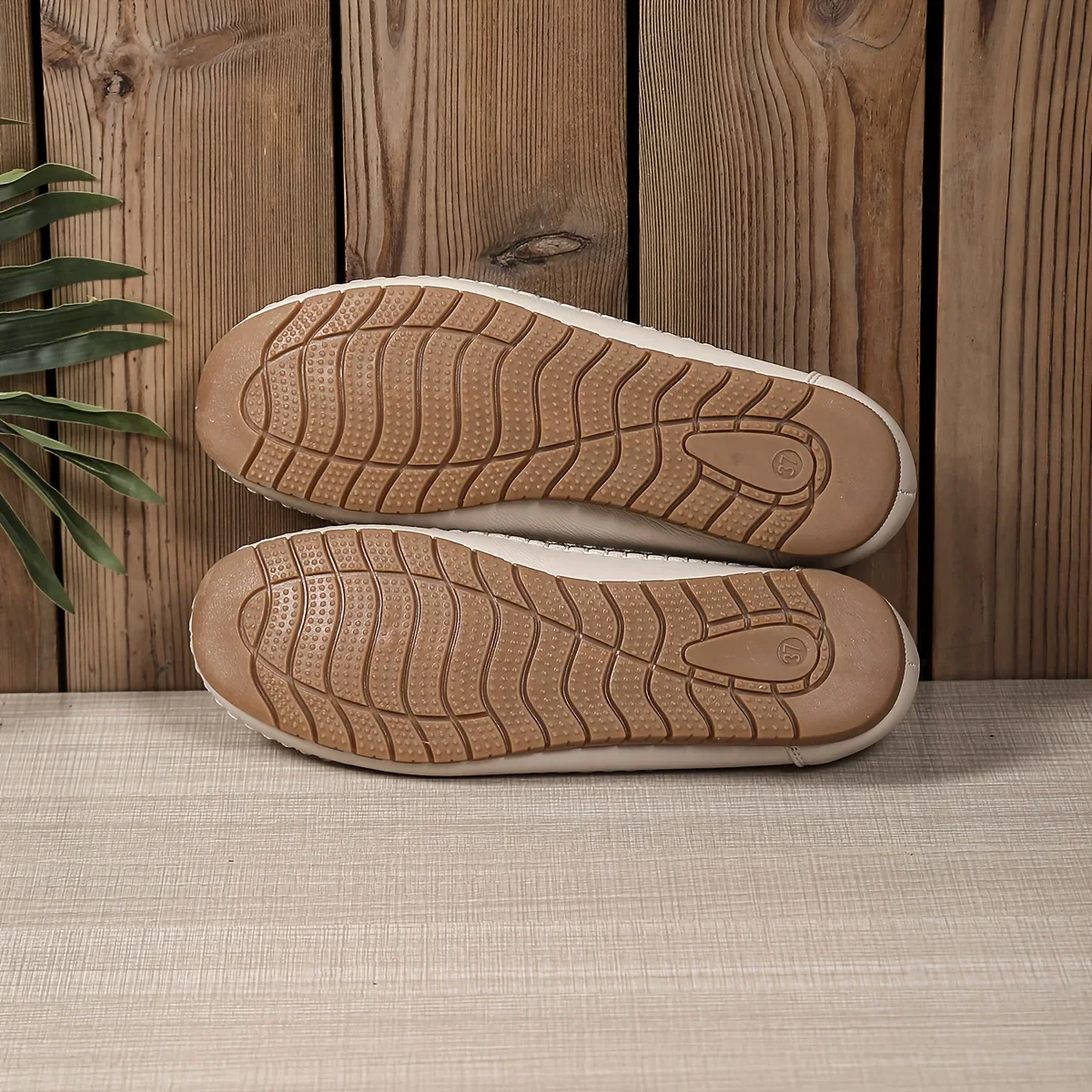 Inessa - Scarpe Ortopediche Alla Moda Con Ritaglio - Image 11
