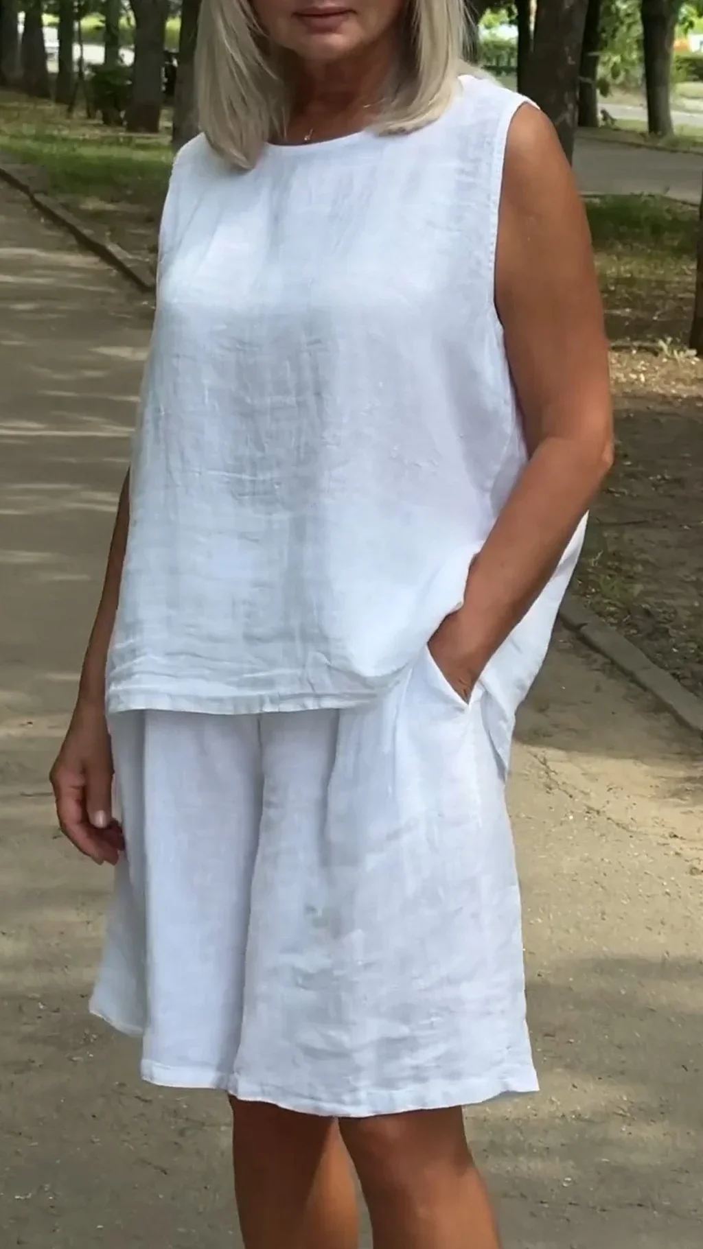Jileana - Camicetta Senza Maniche Traspirante e Pantaloncini Larghi - Image 4