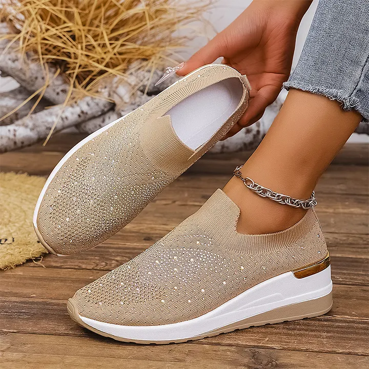 Josia - Sneakers Slip-on Con Motivo a Farfalla in Strass - Image 2