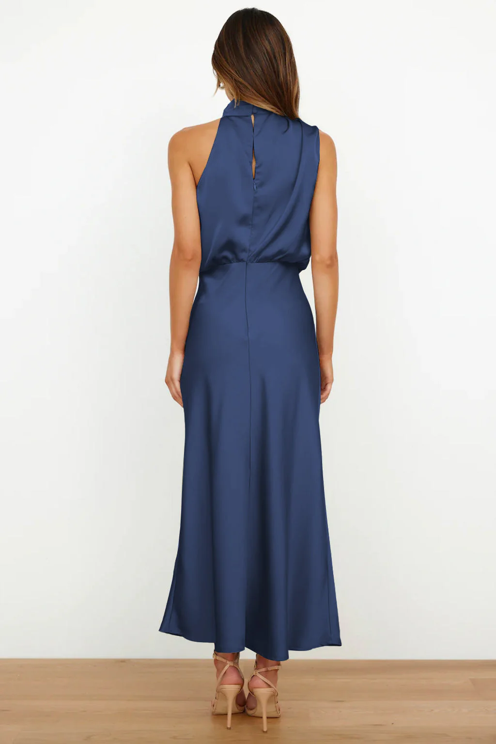 Justyna – Abito lungo con scollo all'americana - Image 5