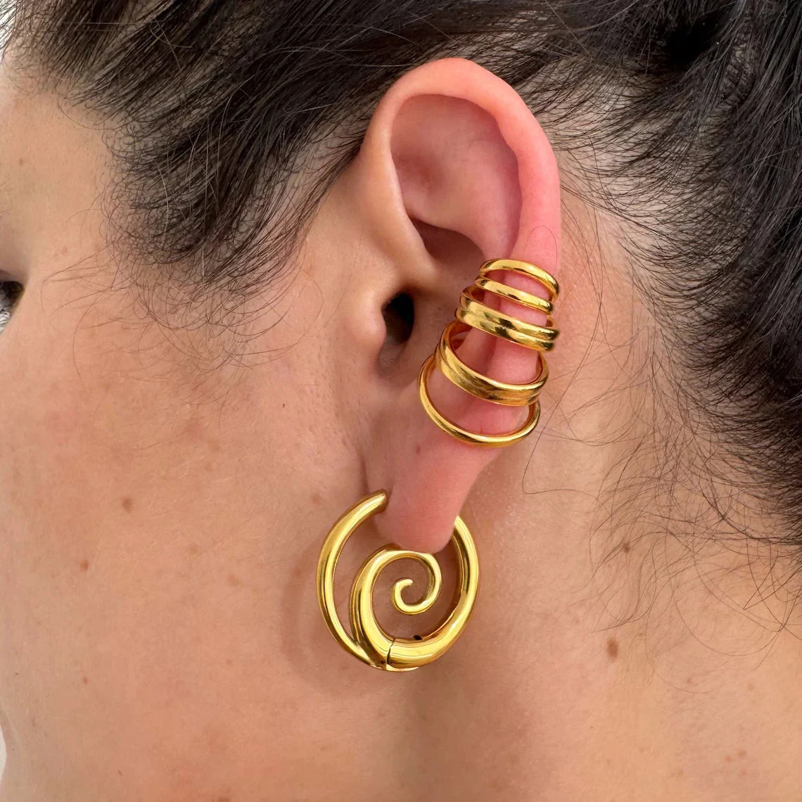 Kaliah - Orecchini a Cerchio a Spirale - Image 7
