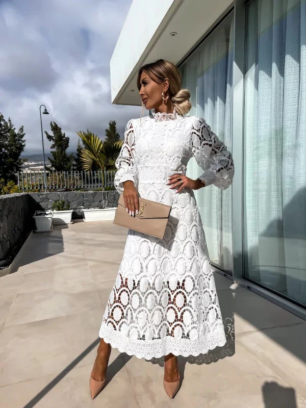 Larena - Elegante Abito Midi in Pizzo - Image 2