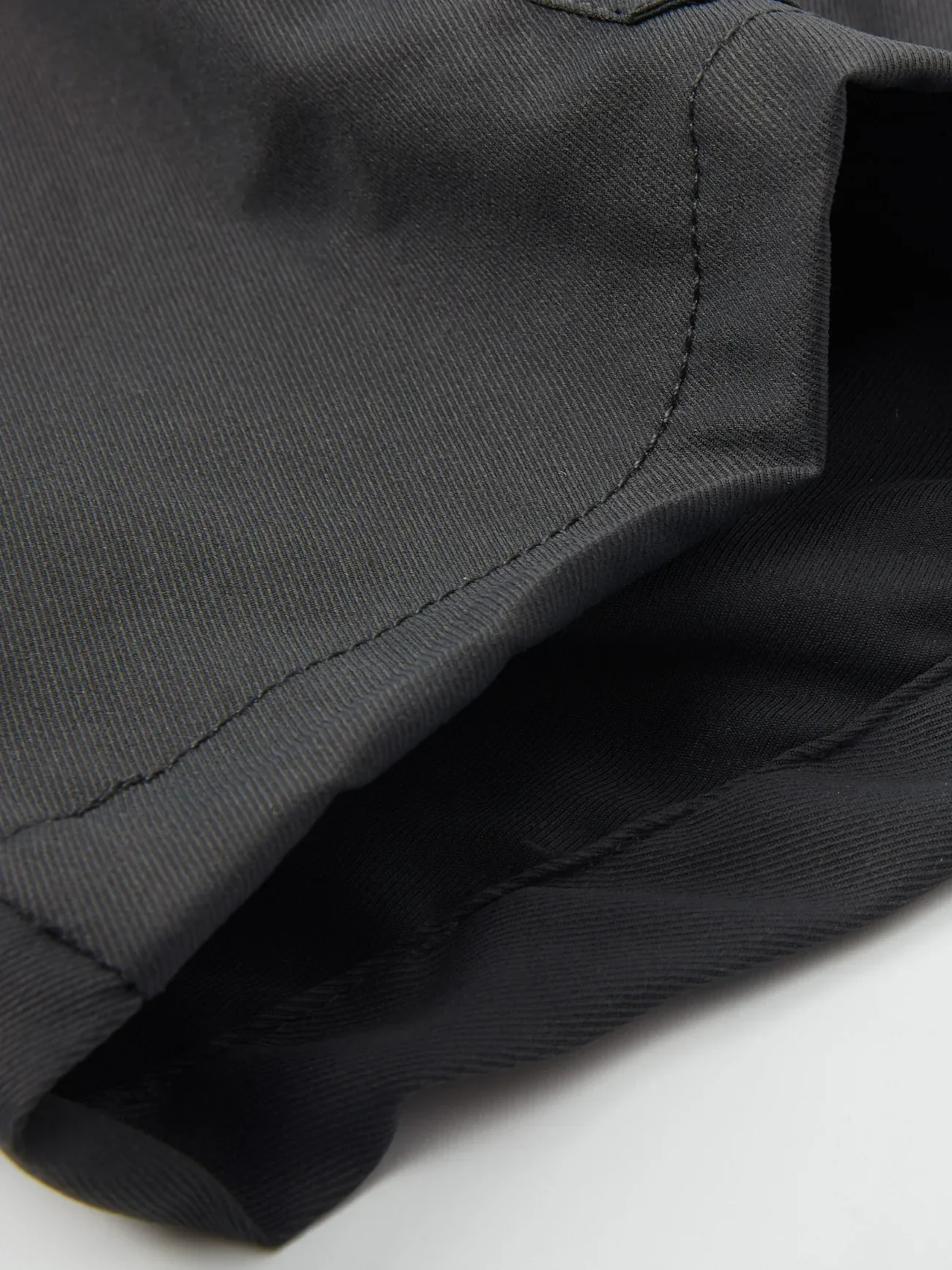 Lewand - Eleganti Pantaloncini Cargo Dalla Vestibilità Morbida Con Tasche Laterali - Image 13