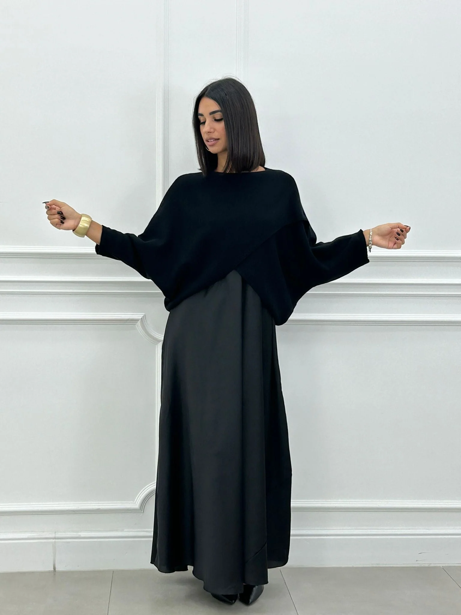 Lorelei - Elegante Abito Lungo e Top Asimmetrico - Image 8