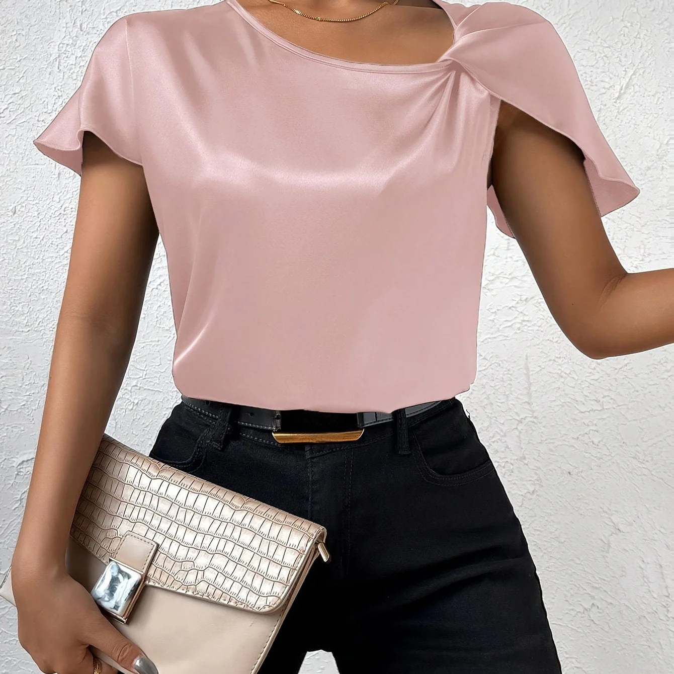 Loretta - Top Alla Moda Con Dettagli Unici Sulle Spalle - Image 17