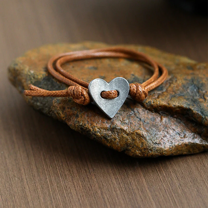 Lovenna - Bracciale Fatto a Mano con Simbolo del Cuore