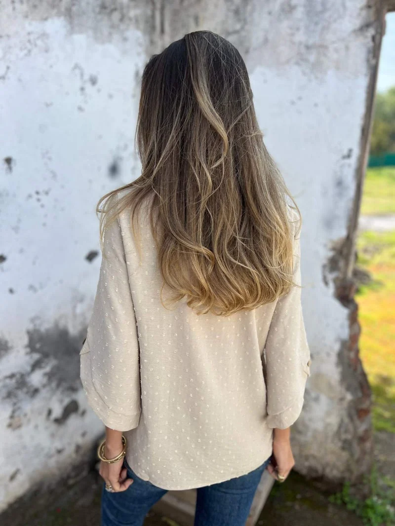 Lyutsiya - Camicia Casuale Con Polsini Grandi Ricamati A Girocollo - Image 10