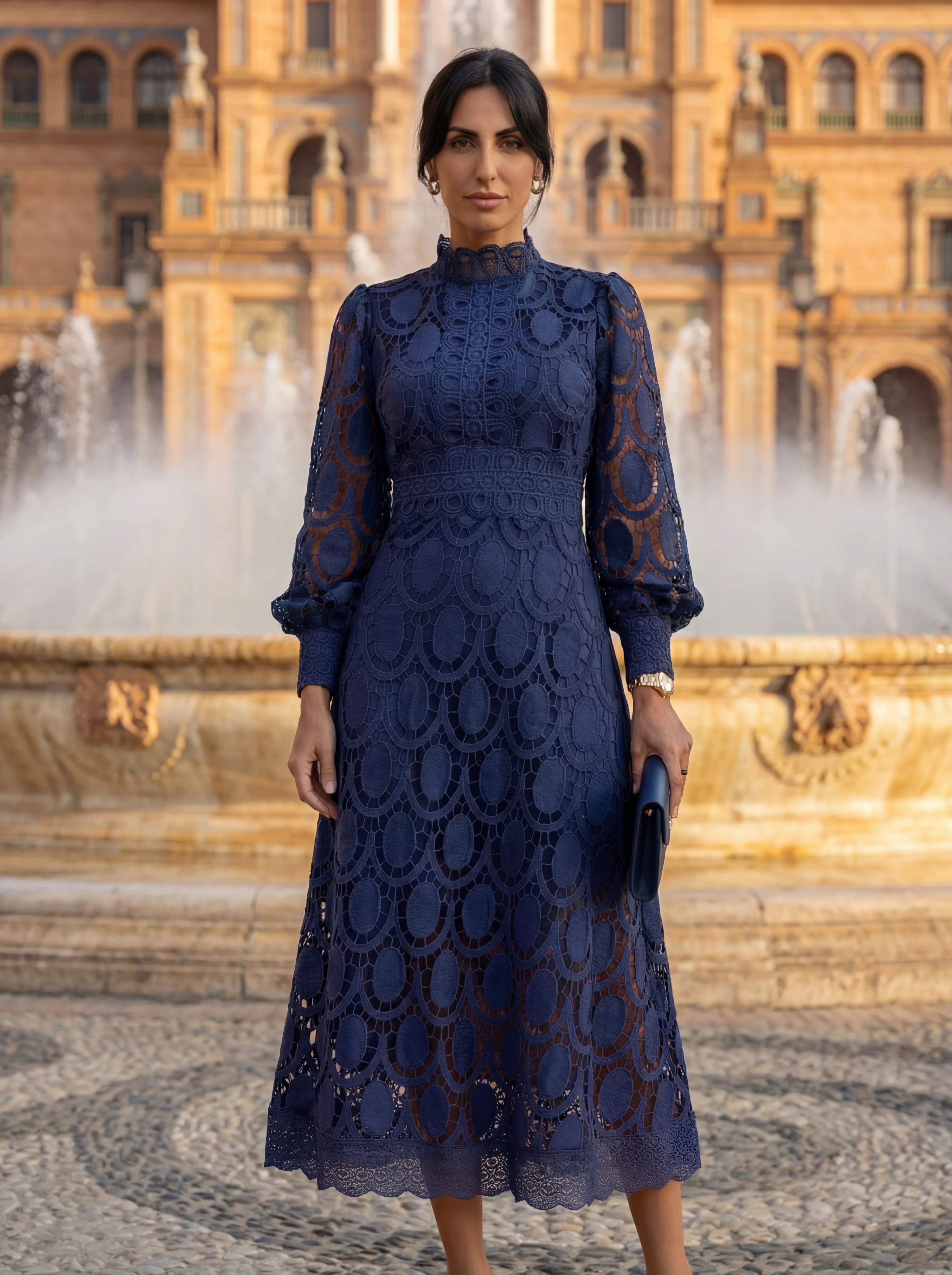Maelle - Elegante Abito in Pizzo a Maniche Lunghe - Image 4
