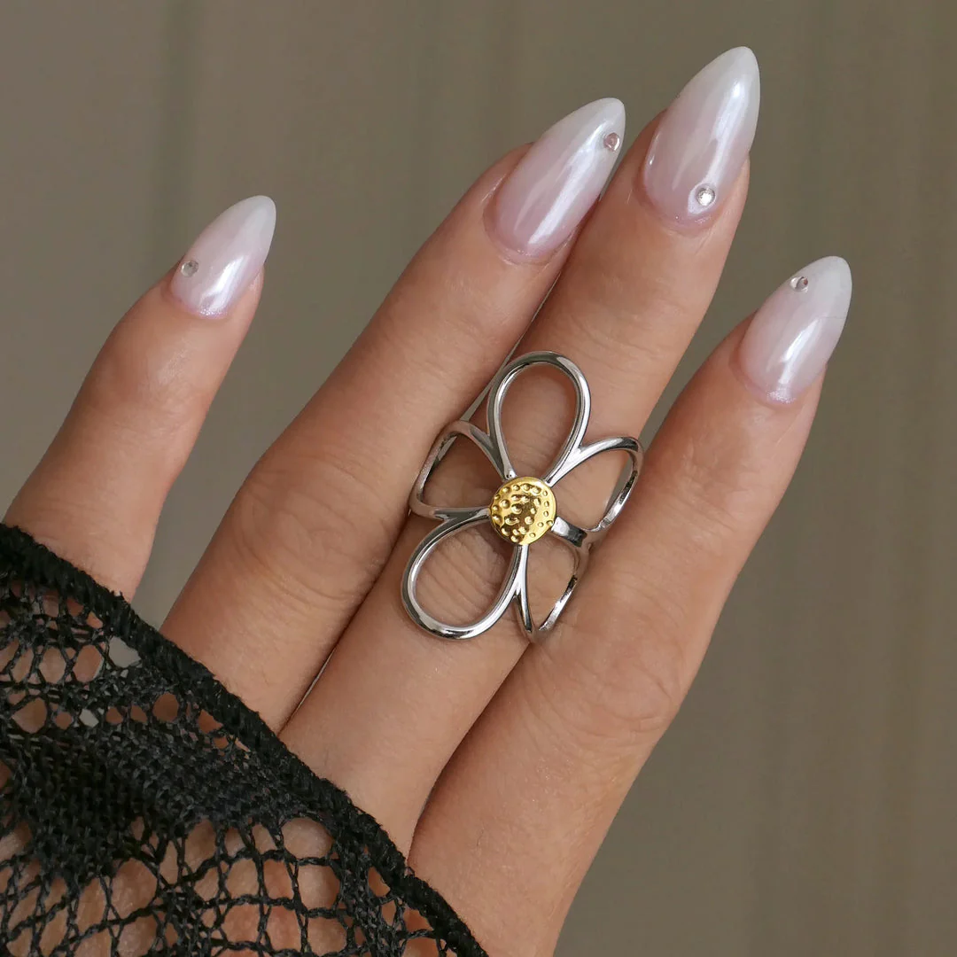 Meloni - Anello Regolabile Ispirato Alla Margherita - Image 4
