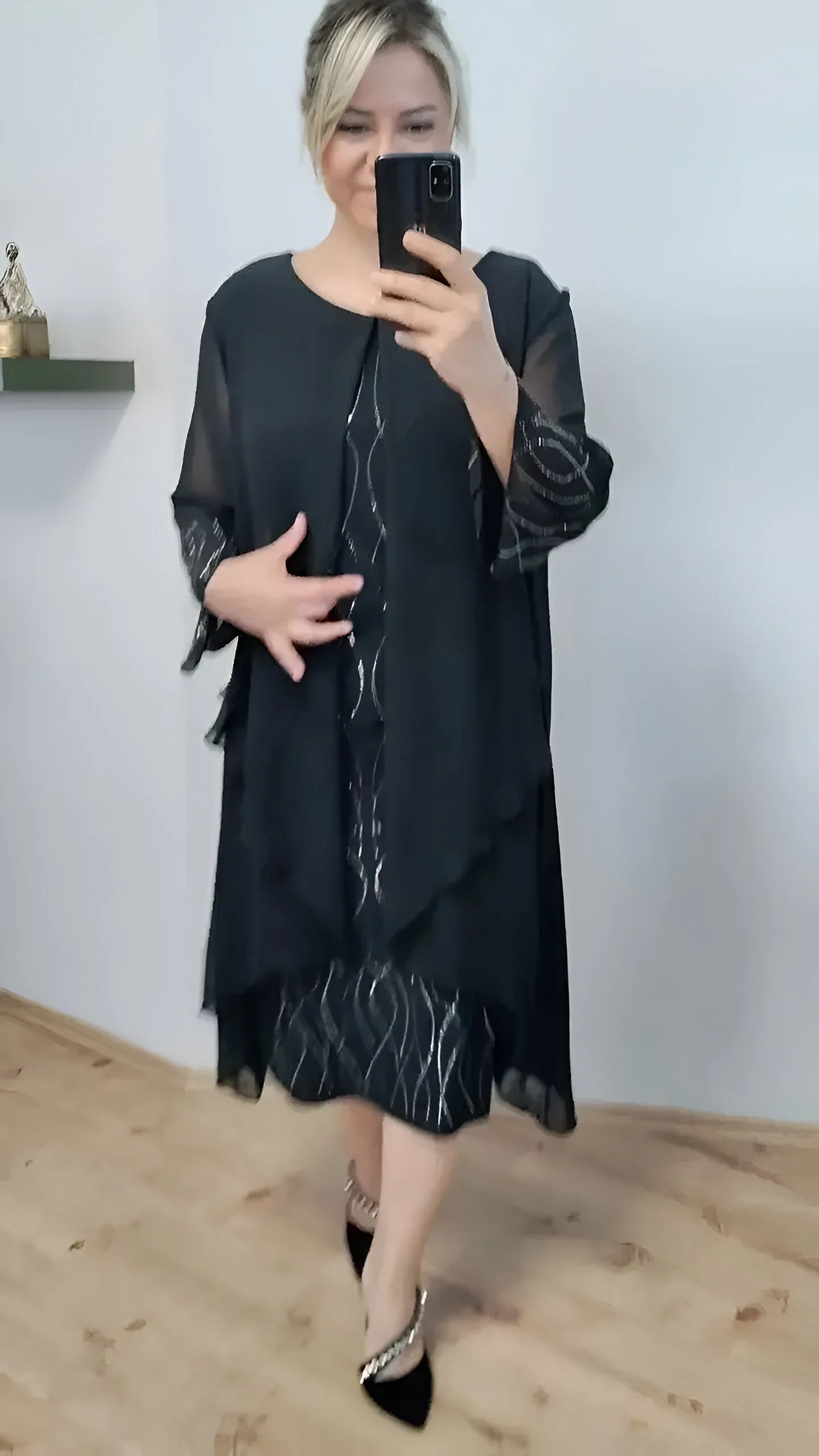 Nienke - Elegante Abito Avvolgente - Image 2