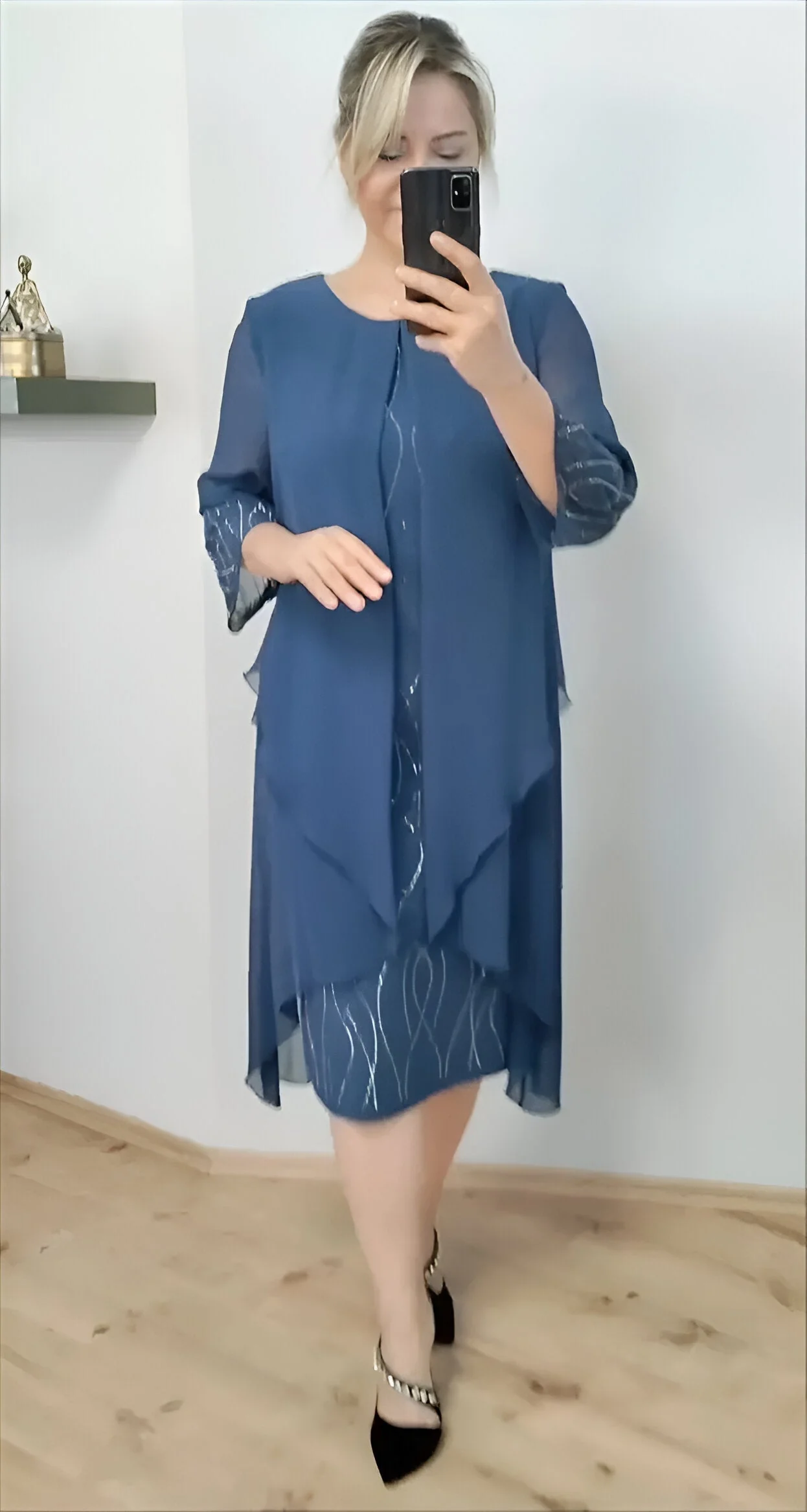 Nienke - Elegante Abito Avvolgente - Image 3