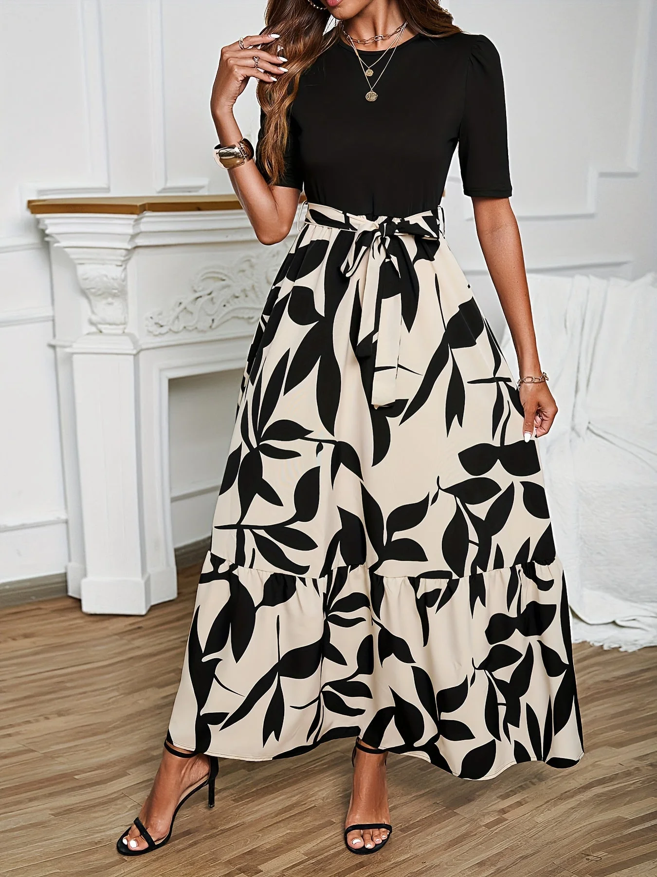 Nuray - Elegante Abito Floreale a Maniche Corte - Image 8