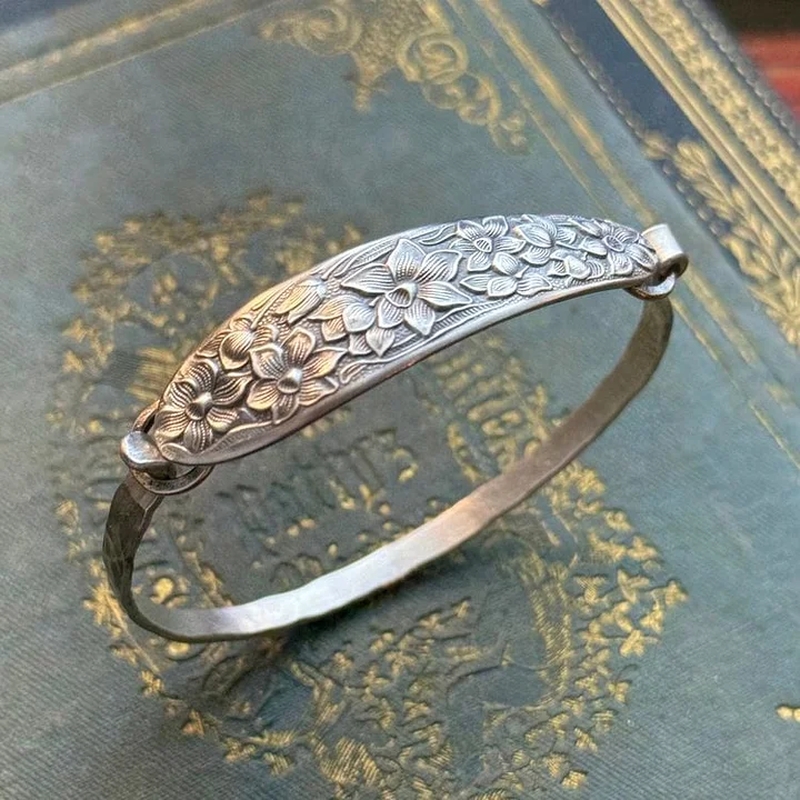 PetalCharm - Bracciale In Argento Con Incisione Floreale Vintage - Image 3
