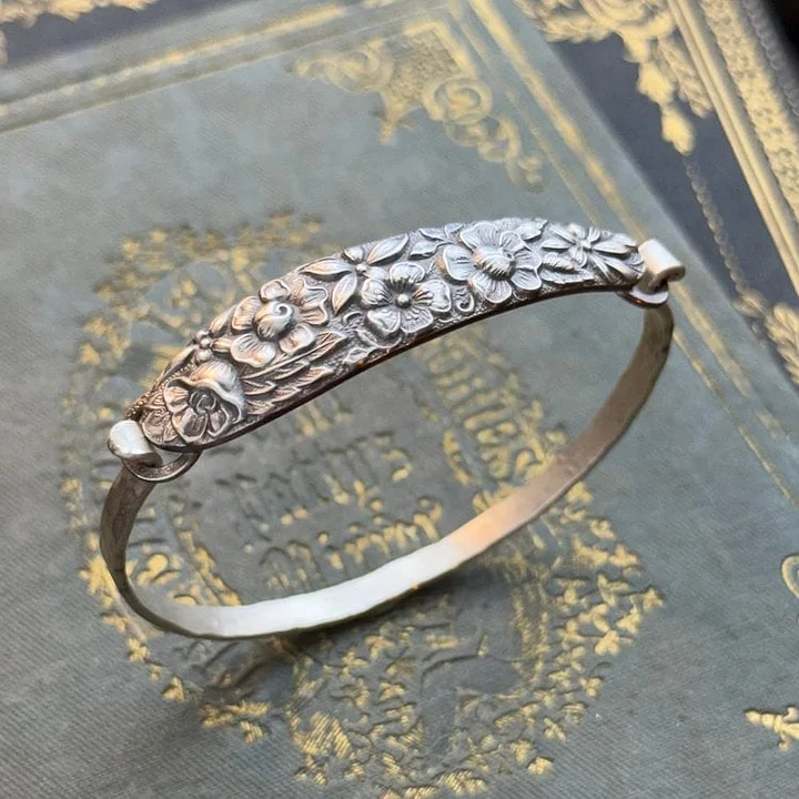 PetalCharm - Bracciale In Argento Con Incisione Floreale Vintage - Image 8