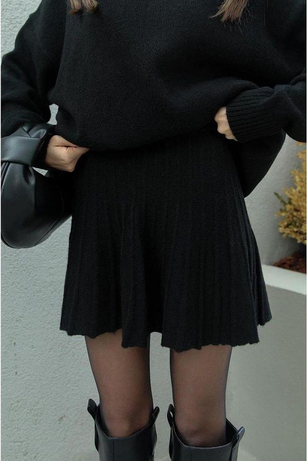 Raphaella - Set Maglione e Gonna Lavorati a Maglia - Image 6
