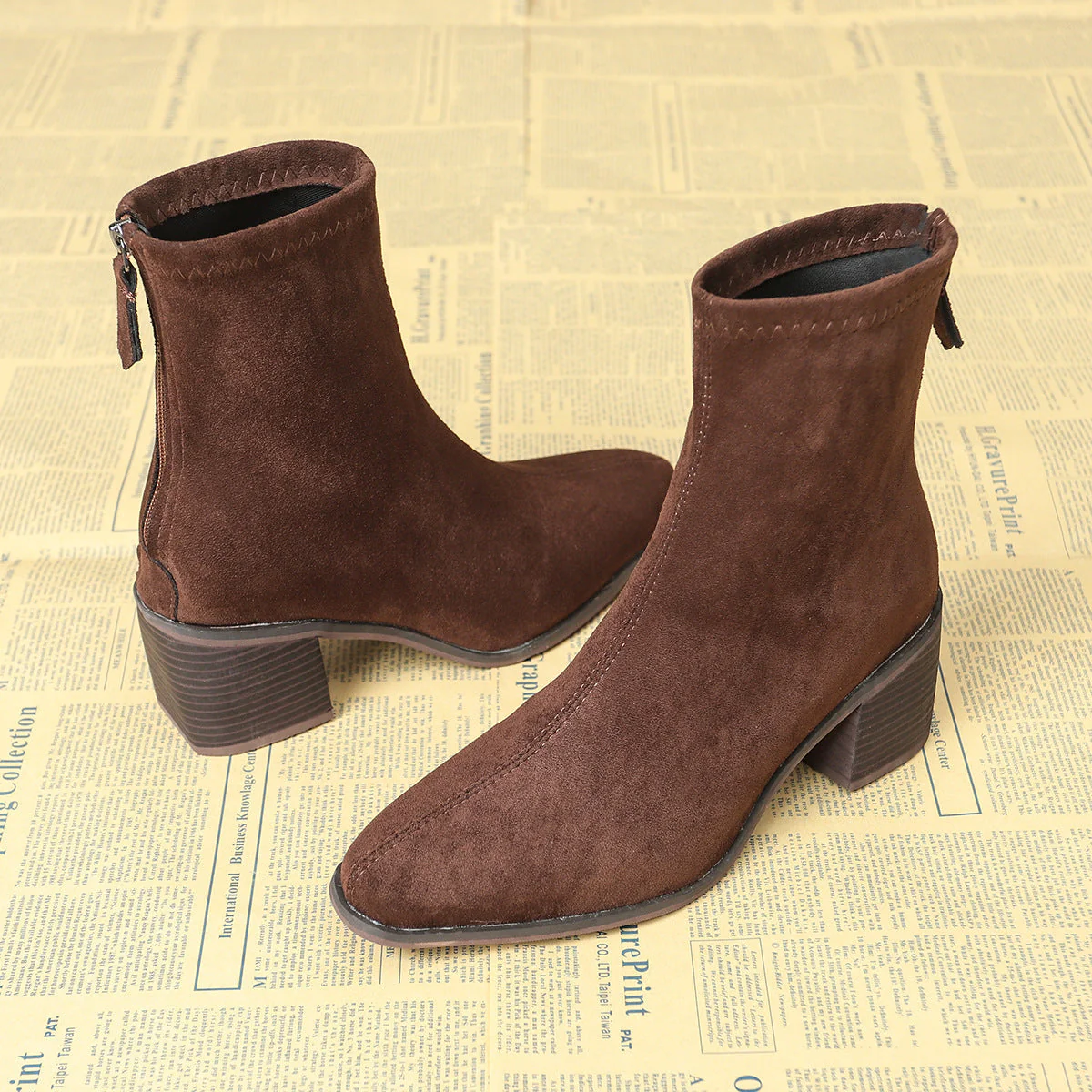 Sheley - Eleganti Stivaletti In Pelle Scamosciata - Image 3