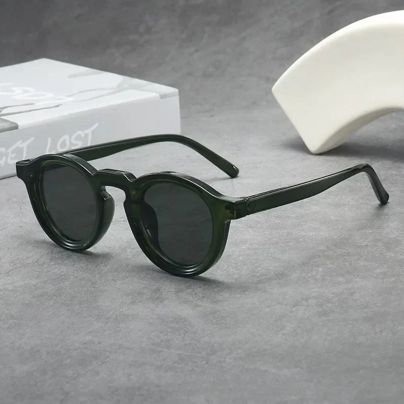 Spectralux - Occhiali Da Sole Eleganti Con Montatura Rotonda - Image 4