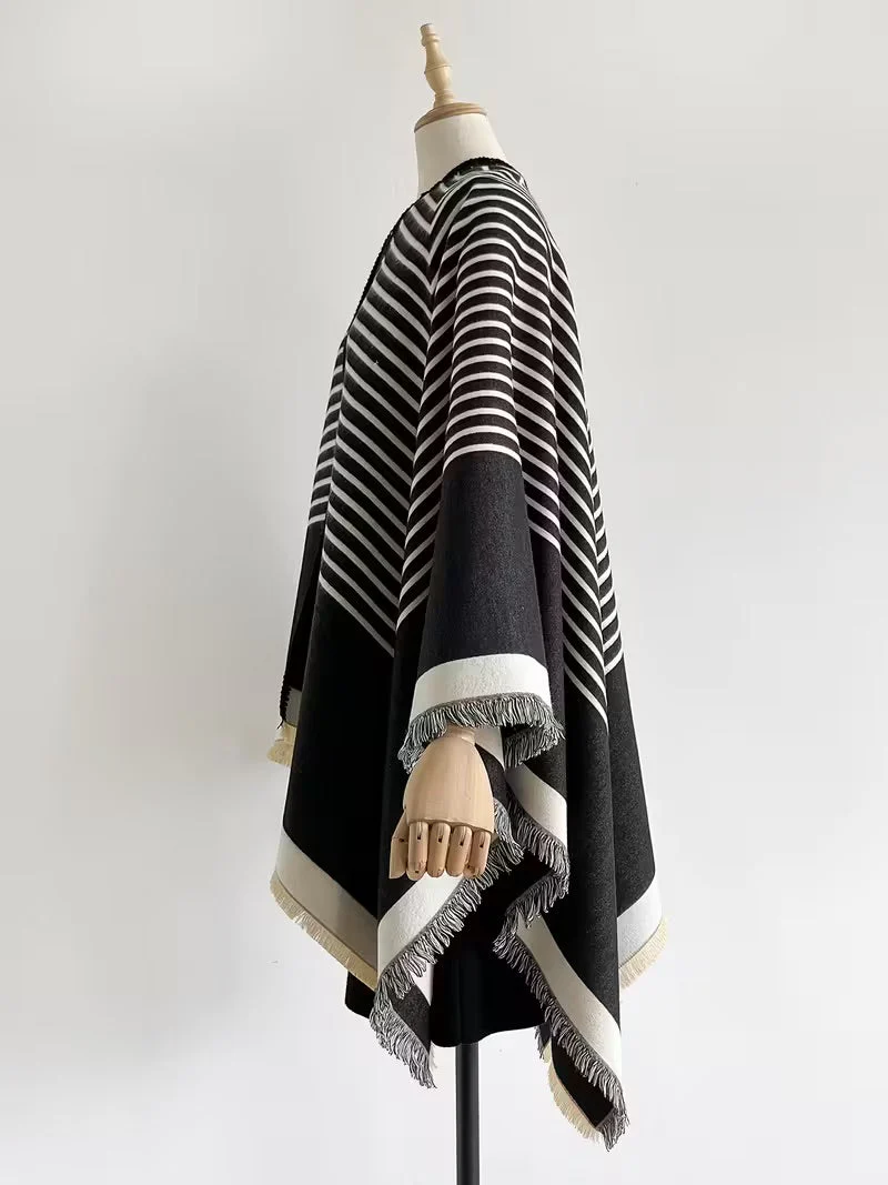 Taisija - Scialle Jacquard a Righe Reversibile In Finto Cashmere - Image 10