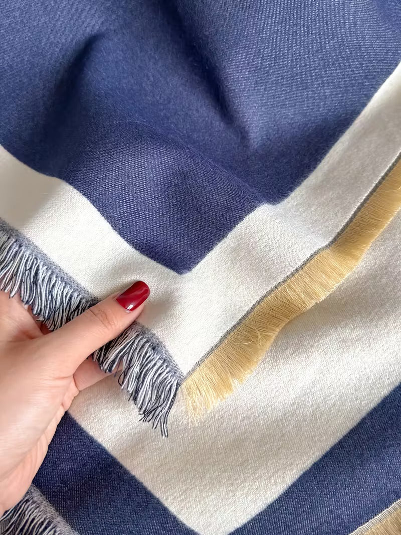 Taisija - Scialle Jacquard a Righe Reversibile In Finto Cashmere - Image 12