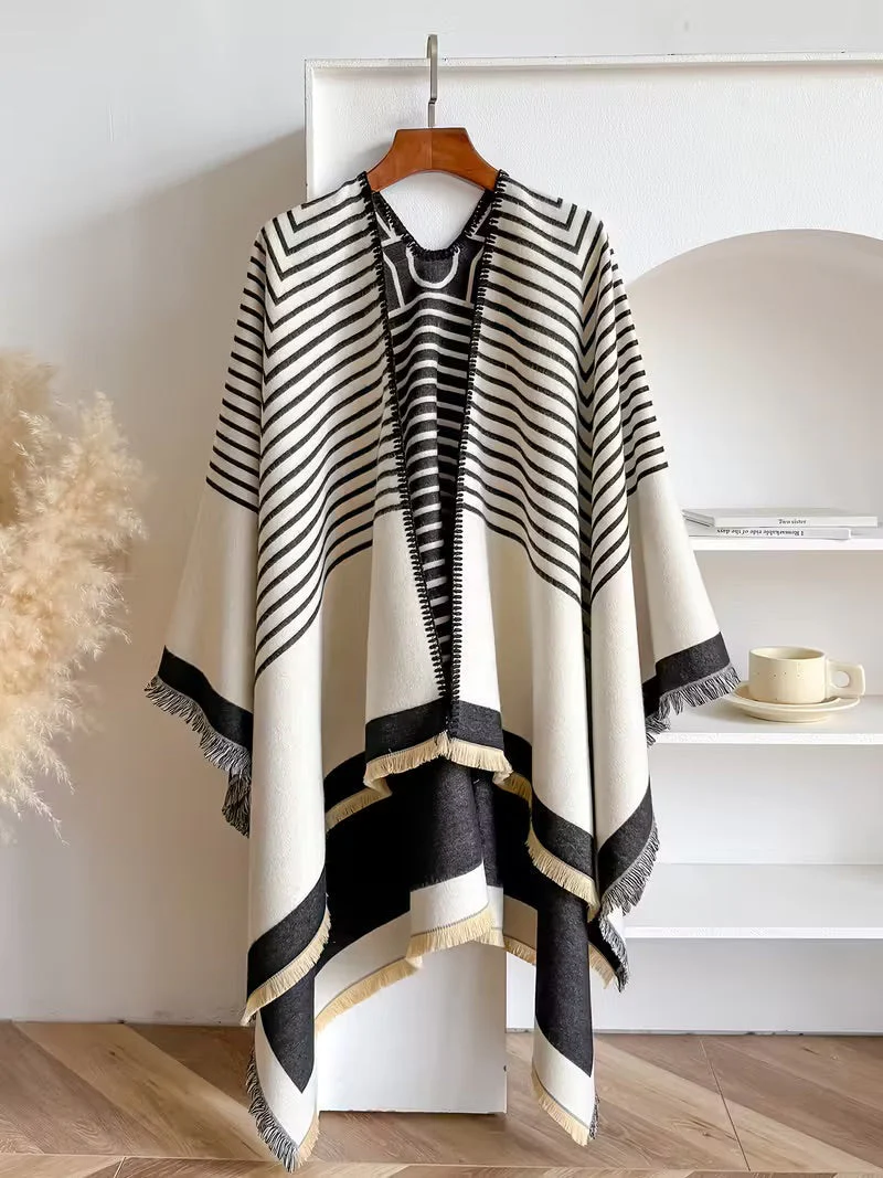 Taisija - Scialle Jacquard a Righe Reversibile In Finto Cashmere - Image 8