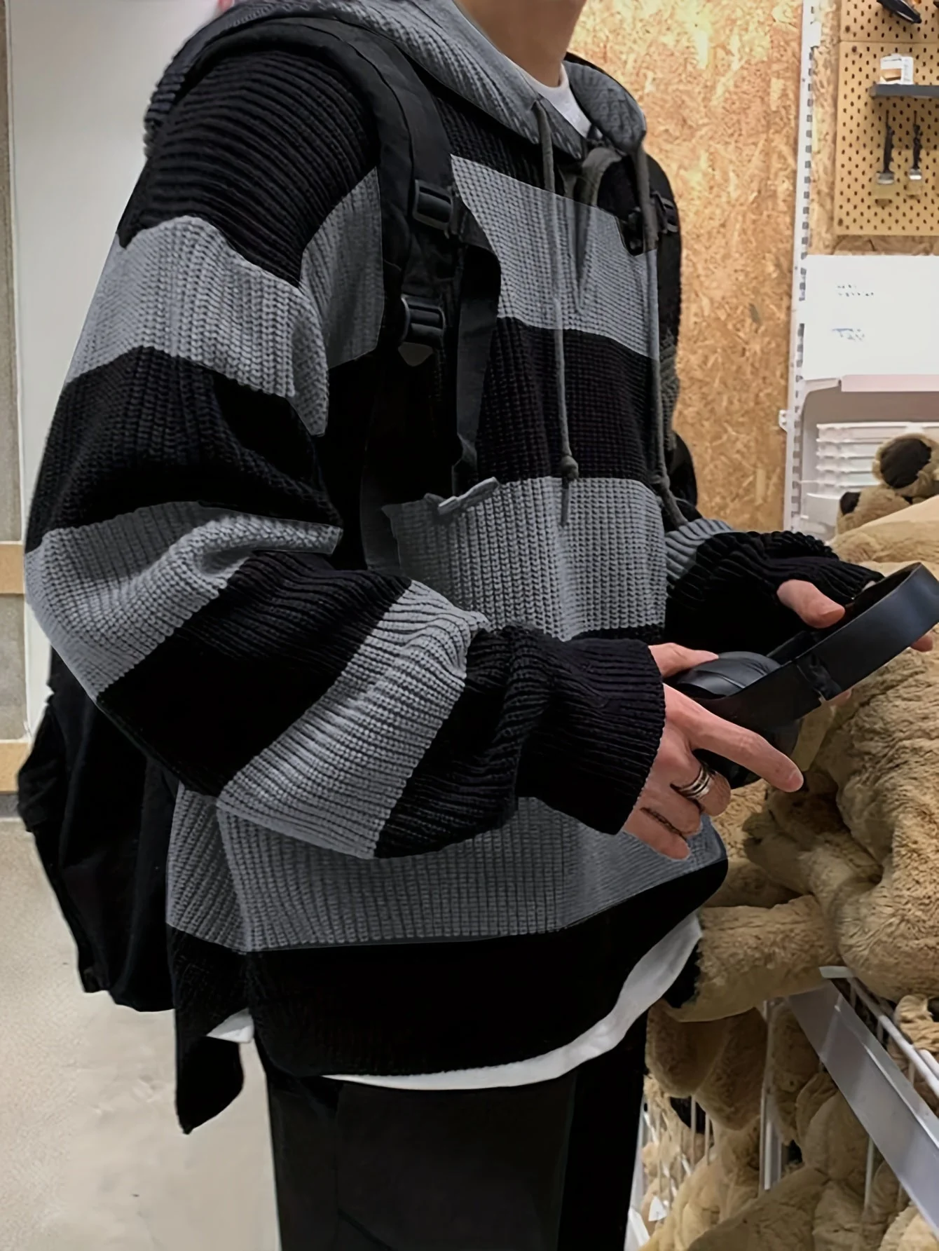 Tenzin - Felpa Oversize Con Cappuccio In Maglia a Righe - Image 9