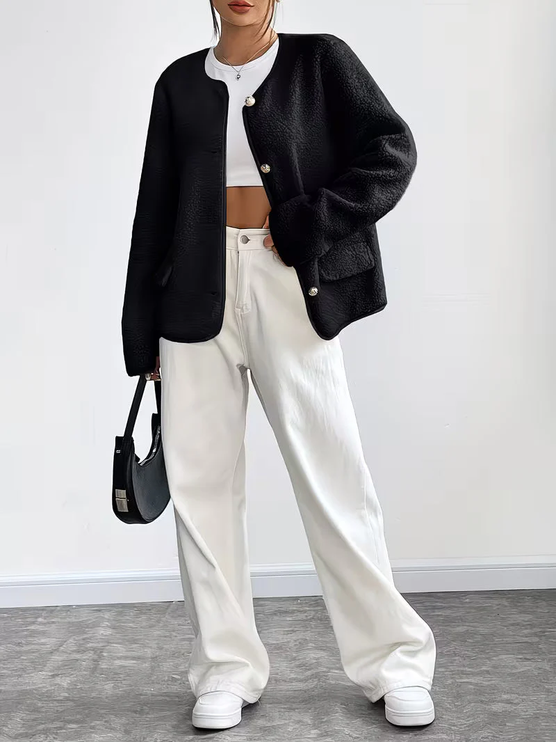 Viktorija - Elegante Giacca Con Collo Rotondo e Bottoni - Image 12